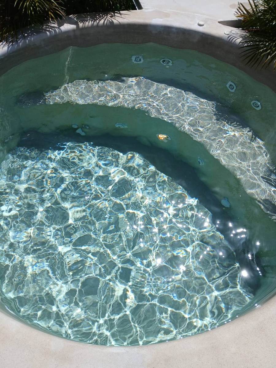 Mantenimiento de jacuzzi — Zamaji